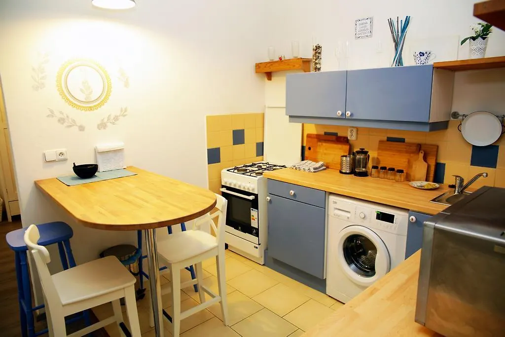 Apartment Krymska 29 Prague
